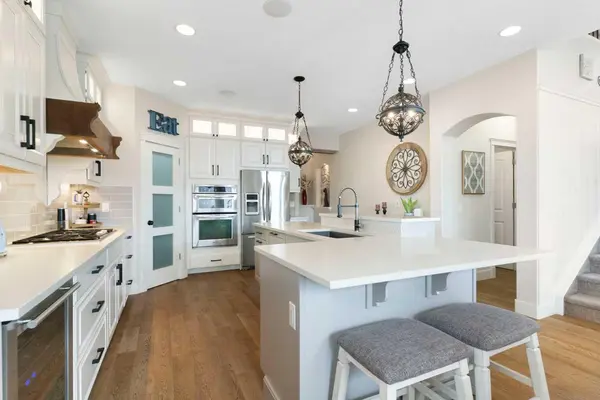 295 Coopers HL SW, Airdrie, AB T4B 0R9