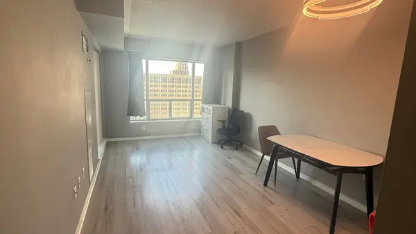 887 Bay ST #1610, Toronto C01, ON M5S 3K4