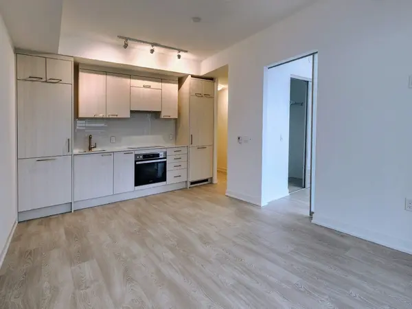 634 Church ST #4106, Toronto C08, ON M4Y 0G9