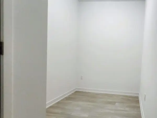 634 Church ST #4106, Toronto C08, ON M4Y 0G9