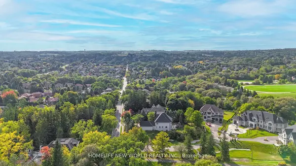 198 Kennedy ST W, Aurora, ON L4G 2L7