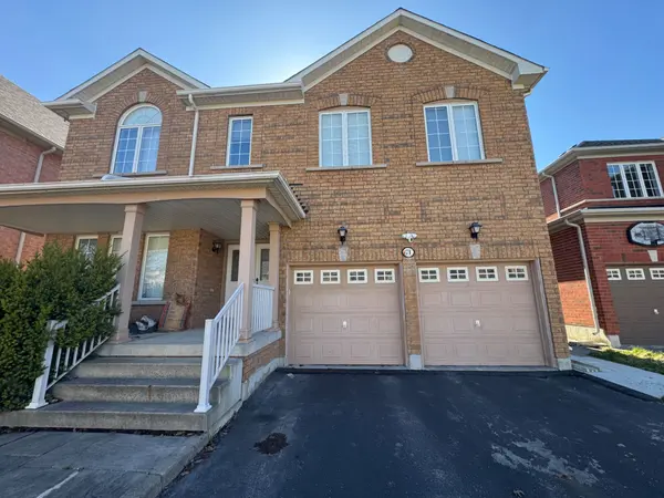 71 holly dr DR, Richmond Hill, ON L4S 2S4