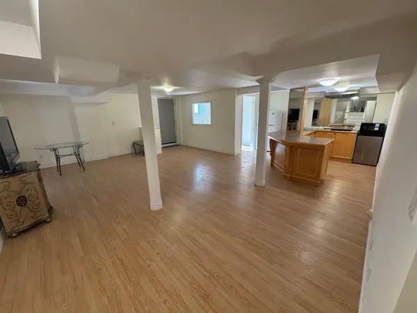 71 holly dr DR, Richmond Hill, ON L4S 2S4