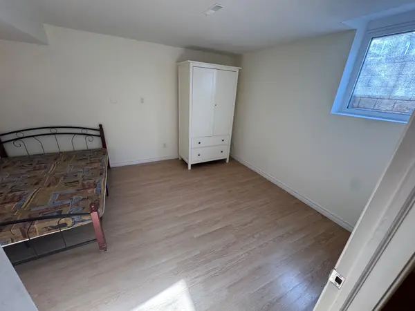 71 holly dr DR, Richmond Hill, ON L4S 2S4