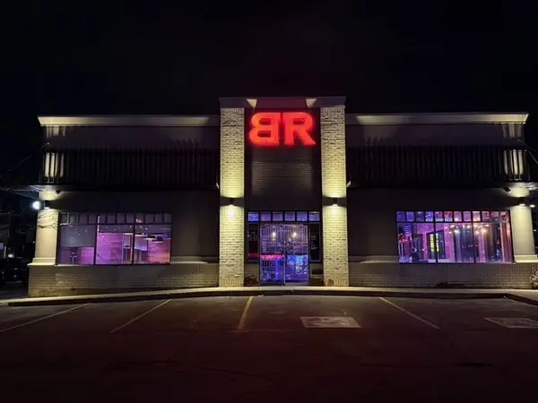 336 Bayfield ST, Barrie, ON L4M 3B9