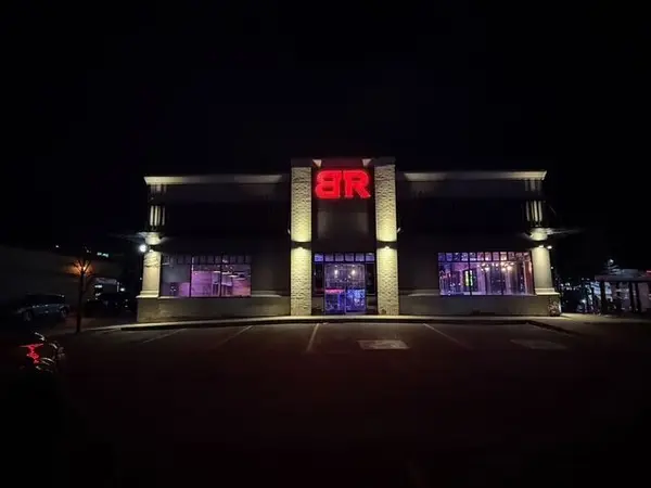 336 Bayfield ST, Barrie, ON L4M 3B9