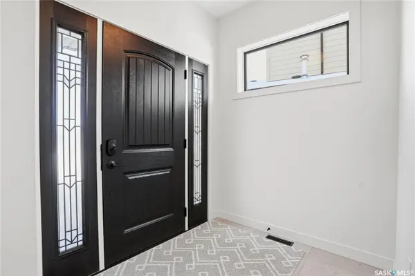 638 Pepper BEND, Saskatoon, SK S7V 1T1