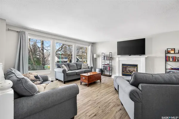 1321 Prince CRESCENT, Moose Jaw, SK S6H 6E6