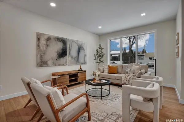 1401 Cairns AVENUE, Saskatoon, SK S7H 2H3