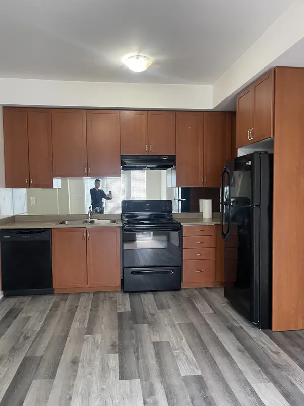 3135 Boxford CRES #16, Mississauga, ON L5M 0X1