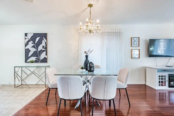 6 Clenston RD, Brampton, ON L7A 0P6