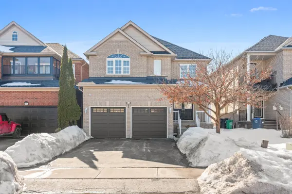 16 Newark WAY #Main/Upper, Brampton, ON L7A 2V1