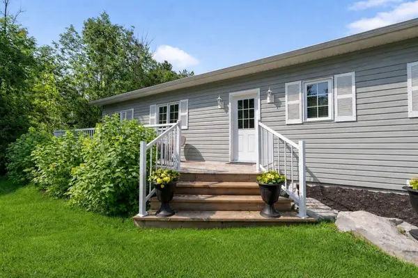 92 Tate's Bay RD, Trent Lakes, ON K0M 1A0