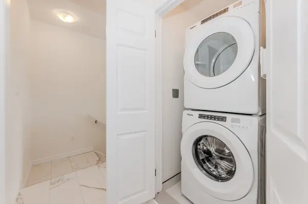 36 Thatcher DR, Guelph, ON N1L 0R8