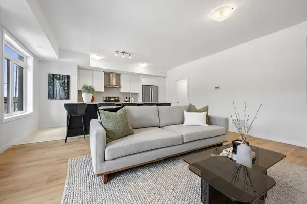 34 Thatcher DR, Guelph, ON N1L 0R8