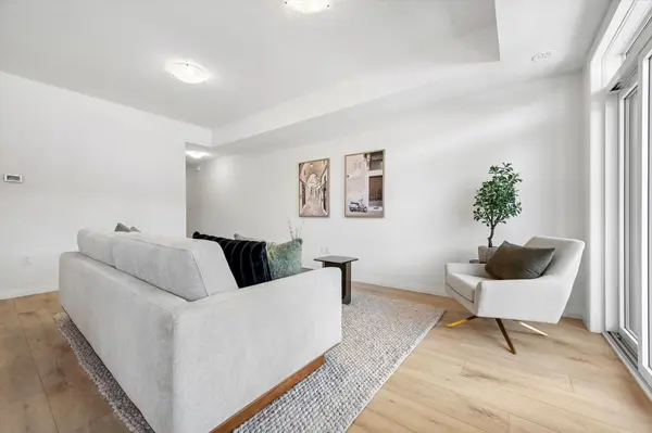 34 Thatcher DR, Guelph, ON N1L 0R8