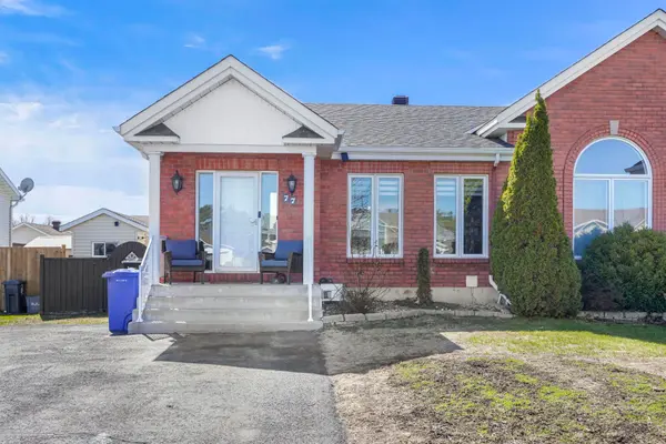 77 Richard ST, Alfred And Plantagenet, ON K0B 1A0