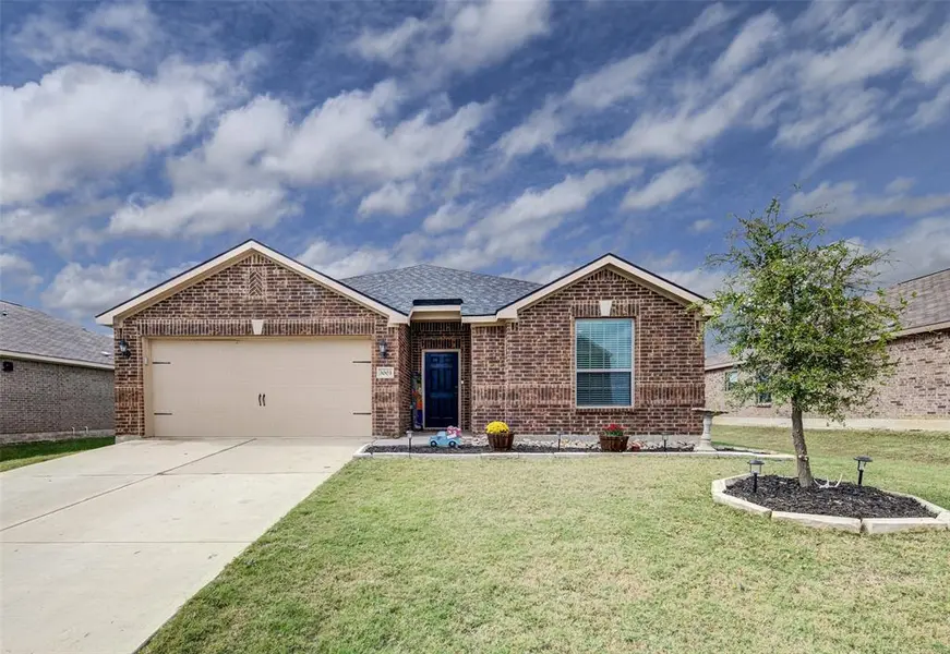 3003 Watercrest Drive, Sanger, TX 76266
