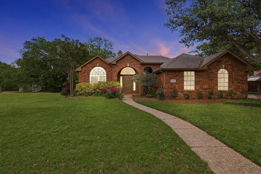 2402 Ravinia Drive, Corinth, TX 76208