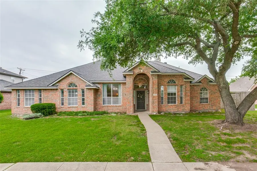 7305 Silverthorn Drive, Rowlett, TX 75089