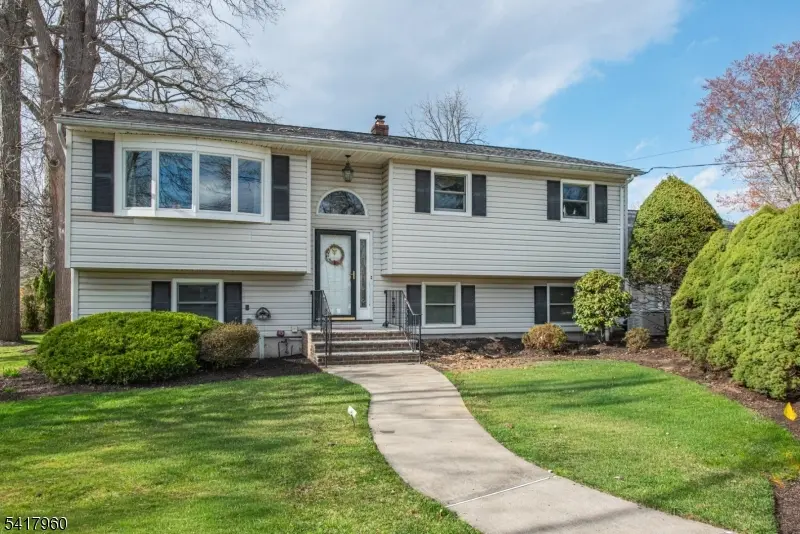 39 Homestead Ave, East Hanover Twp., NJ 07936