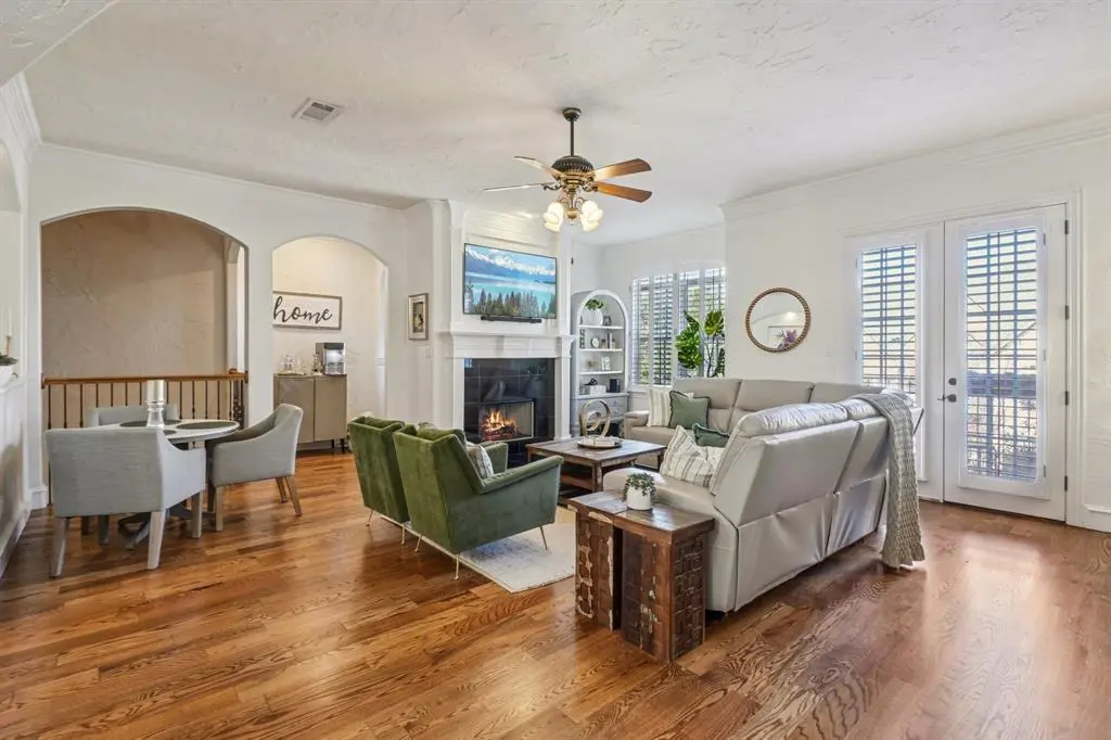 612 Rockingham Drive, Irving, TX 75063