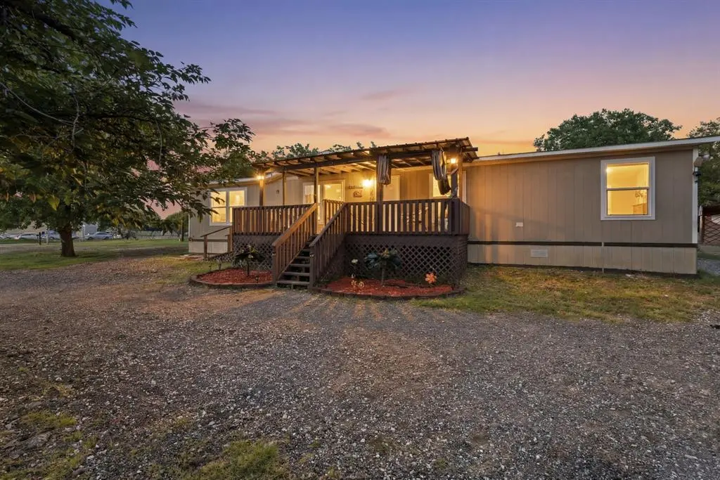 1404 Sheri Lane N, Pelican Bay, TX 76020