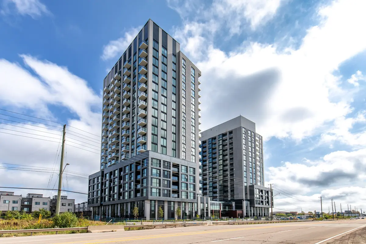 3071 Trafalgar RD #B108, Oakville, ON L6H 8C6