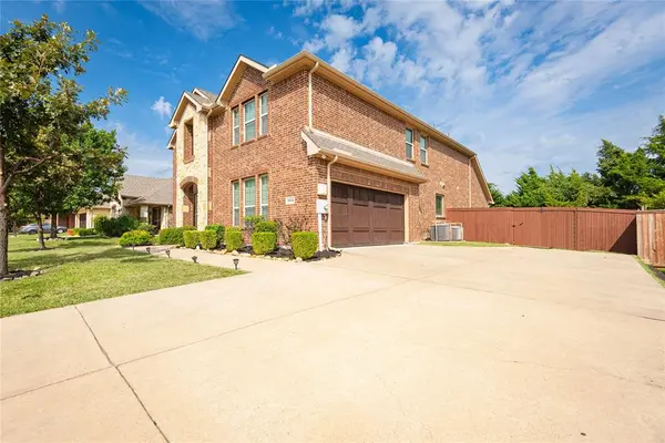 1812 Watermark Lane, Wylie, TX 75098