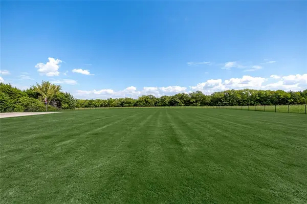 218 Tanner Creek Circle, Sunnyvale, TX 75182