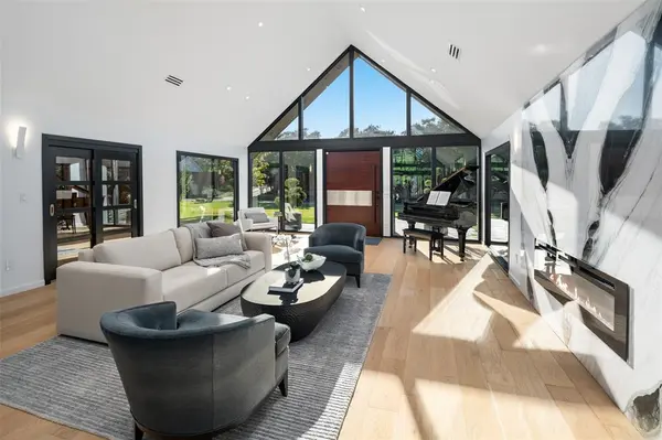 11348 Valleydale Drive, Dallas, TX 75230