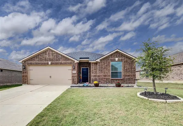 3003 Watercrest Drive, Sanger, TX 76266