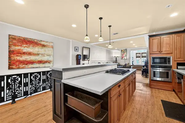 205 & 207 E Houston Street, Sherman, TX 75090