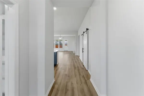 1249 Sabine River Lane, Springtown, TX 76082