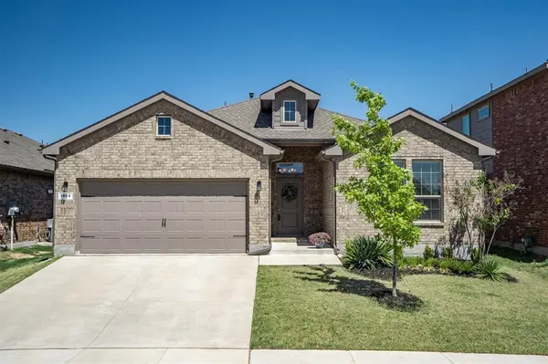 1864 Mensa Drive, Haslet, TX 76052