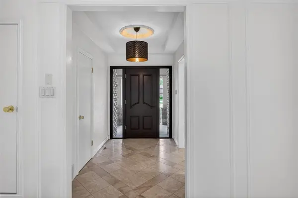 4915 Cross Creek Court, Arlington, TX 76017