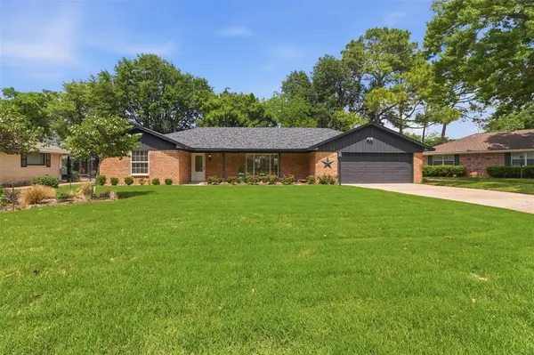 1505 Oak Glen Court, Arlington, TX 76012