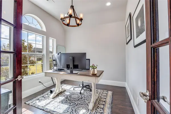 3763 Manana Drive, Dallas, TX 75220