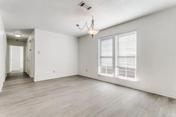 2121 Stone Moss Lane, Grapevine, TX 76051