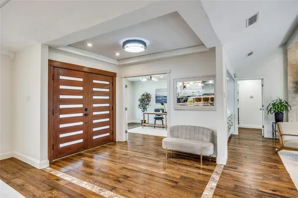 7148 Roundrock Road, Dallas, TX 75248