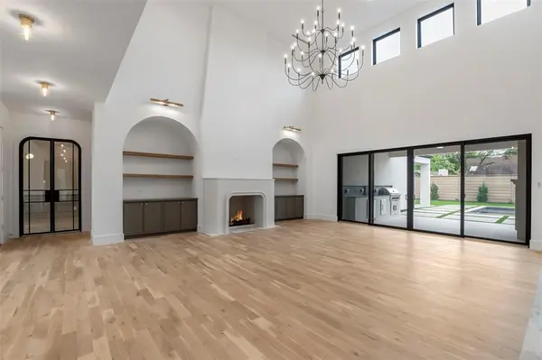 5510 Del Roy Drive, Dallas, TX 75230