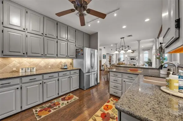 8 Buccaneer Court, Fort Worth, TX 76179