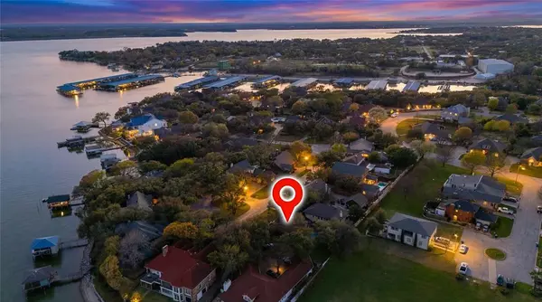 8 Buccaneer Court, Fort Worth, TX 76179