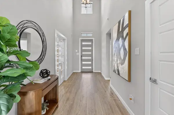 235 Half Moon Drive, Waxahachie, TX 75165