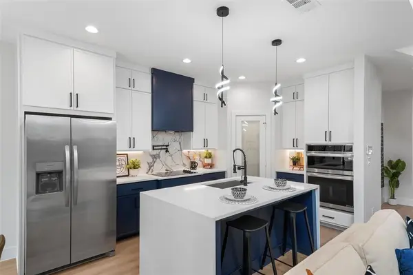 2312 Stoneman Street, Dallas, TX 75215