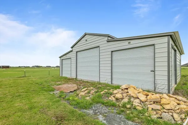 1595 Bledsoe Road, Gunter, TX 75058