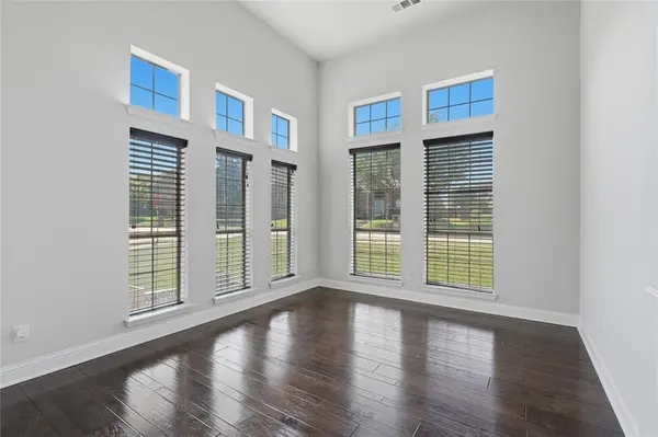 1733 White Cap Court, Desoto, TX 75115