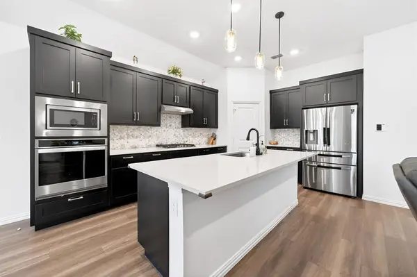 4004 Blue Stem Boulevard, Melissa, TX 75454