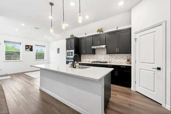 4004 Blue Stem Boulevard, Melissa, TX 75454