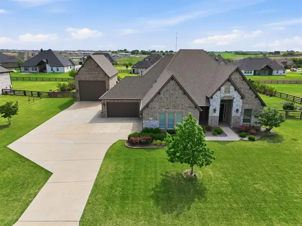 517 Westcreek Lane, Northlake, TX 76226